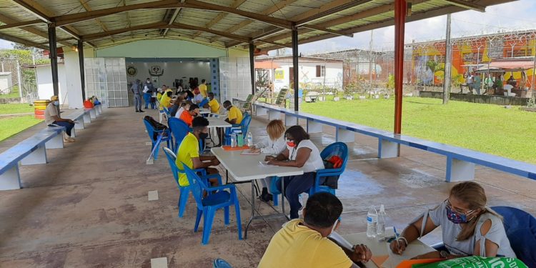 Suspenden visitas a las cárceles