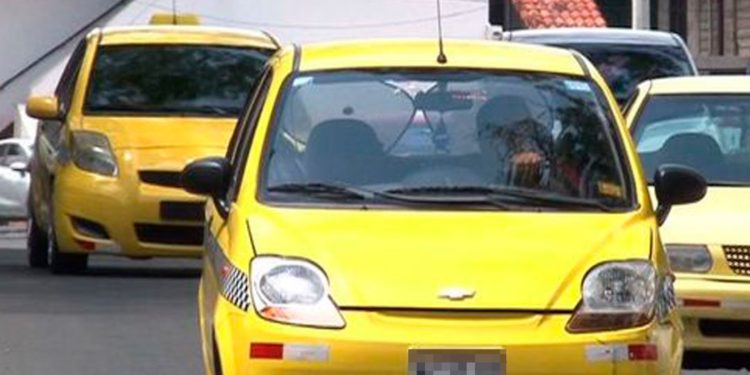 Taxistas en alerta por proyecto ley 229