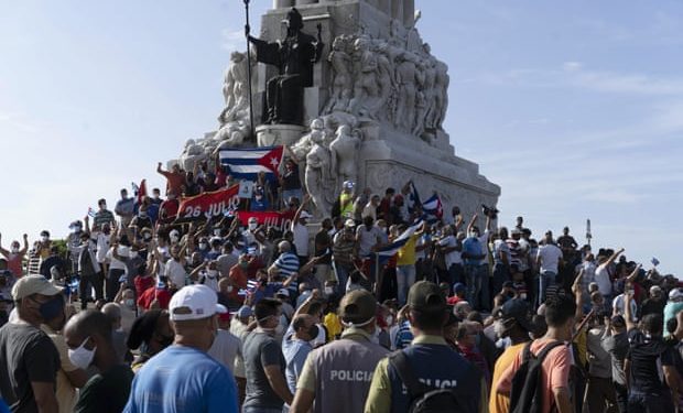 Cubanos en Panamá temen por la vida de sus familiares