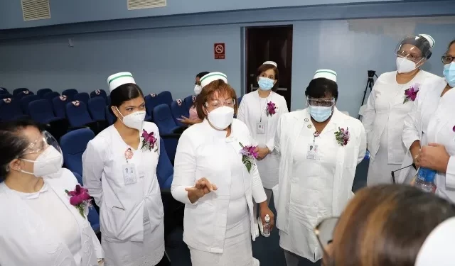 Resaltan labor de las enfermeras en el marco de su día internacional