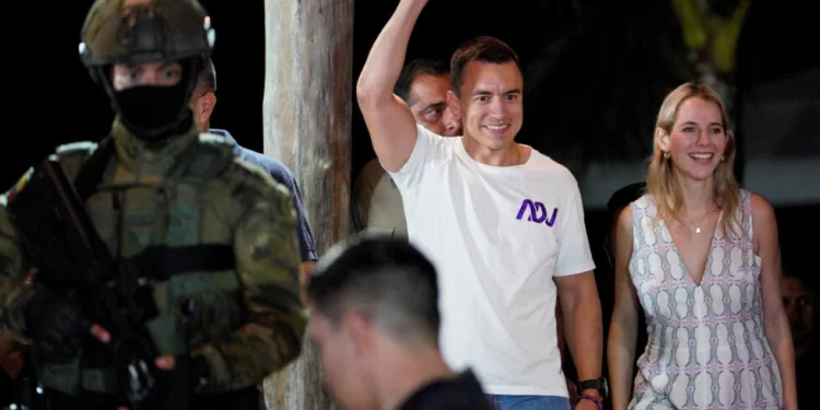 Noboa, ante el reto de luchar contra el crimen y enderezar una economía lastrada por la extorsión