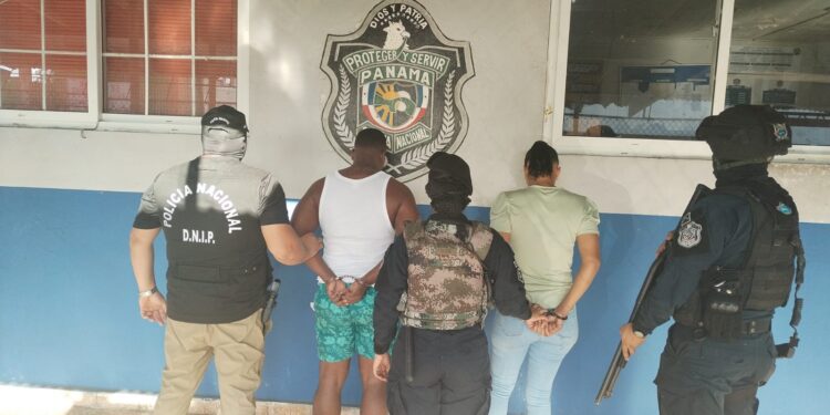 Detienen en Veracruz a pareja con presunta droga