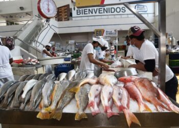 Anuncian horarios especiales en los Mercados durante la Semana Santa