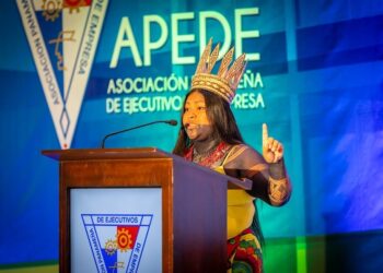 Sara Omi Casamá Honrada como ‘Mujer Destacada del Año 2024’