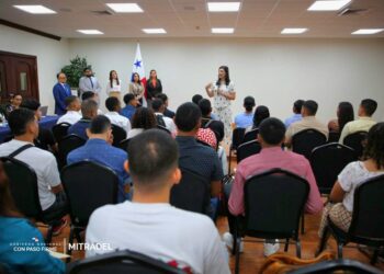 Mitradel resalta oportunidades para jovenes egresados del Programa «Encontrando el Buen Camino»